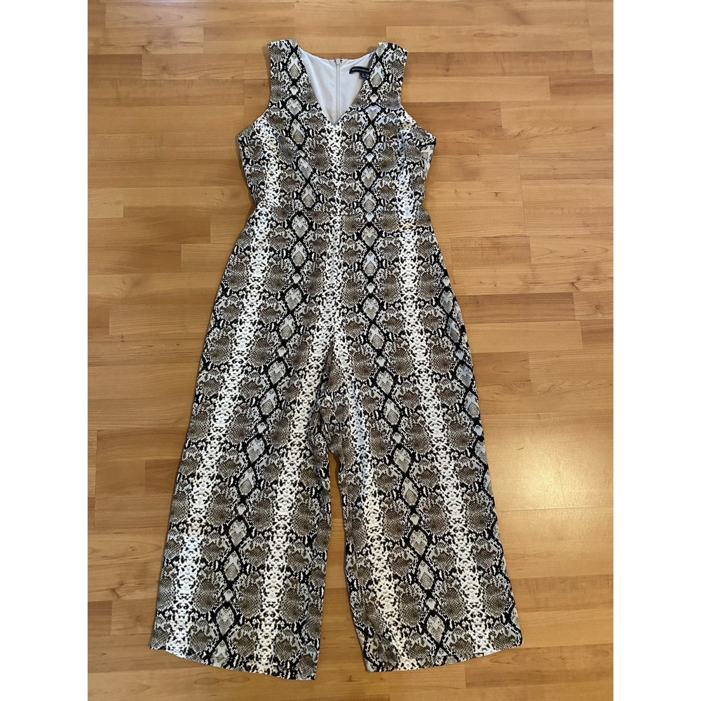 BANANA REPUBLIC Snakeskin Cropped Jumpsuit Pant Suit Size 6 Sleeveless V-Neck